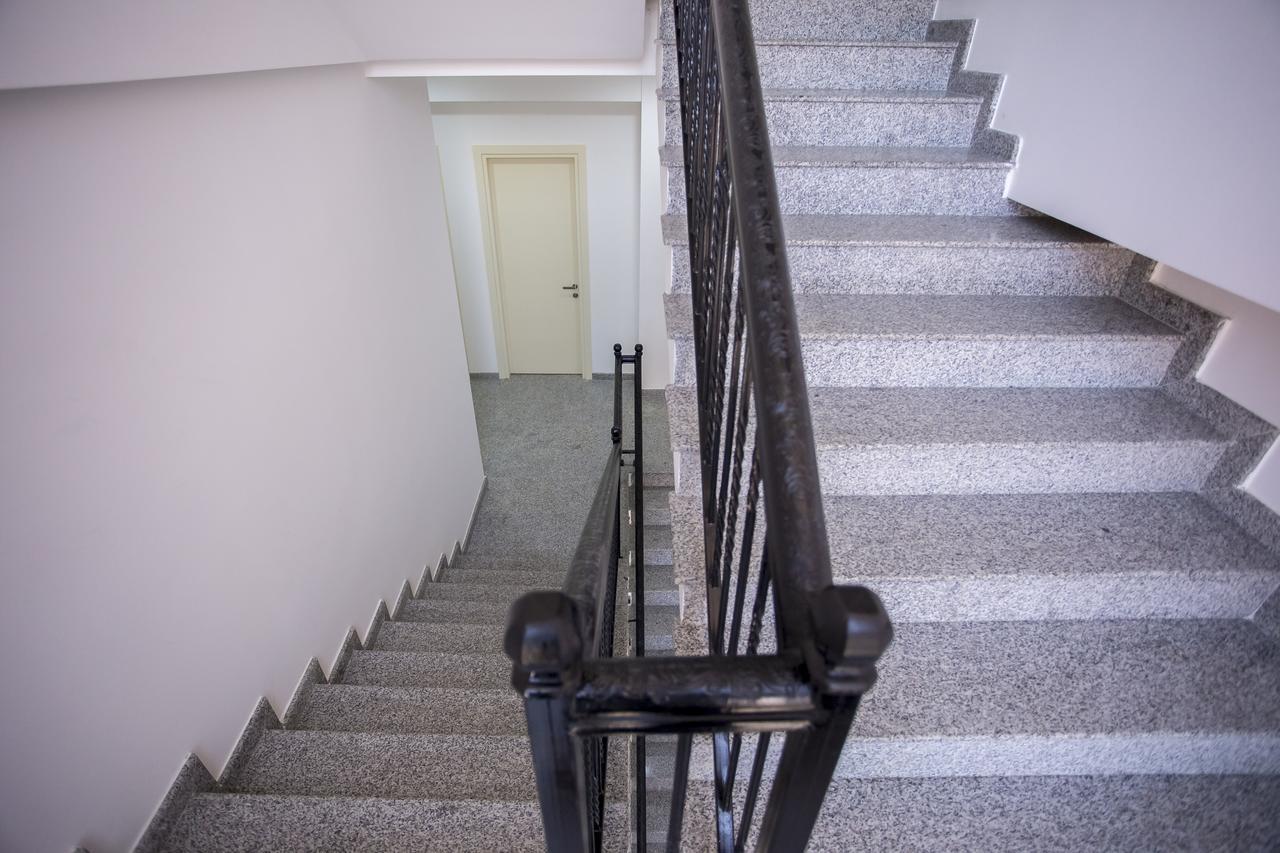 Hotel N16 Batoemi Buitenkant foto