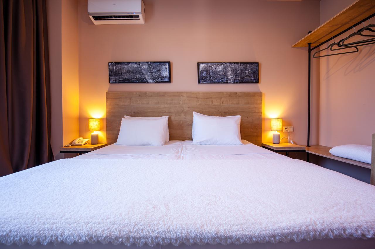 Hotel N16 Batoemi Buitenkant foto
