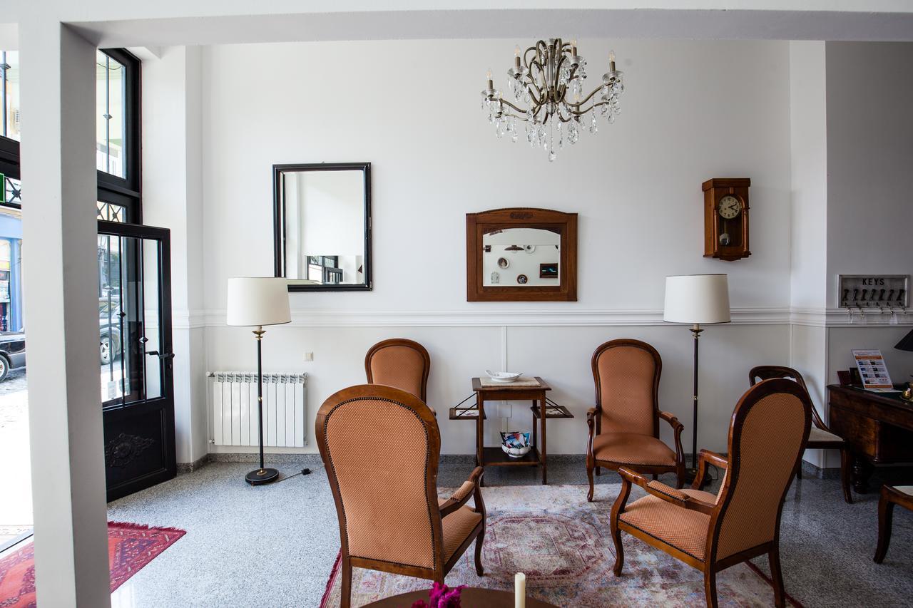 Hotel N16 Batoemi Buitenkant foto
